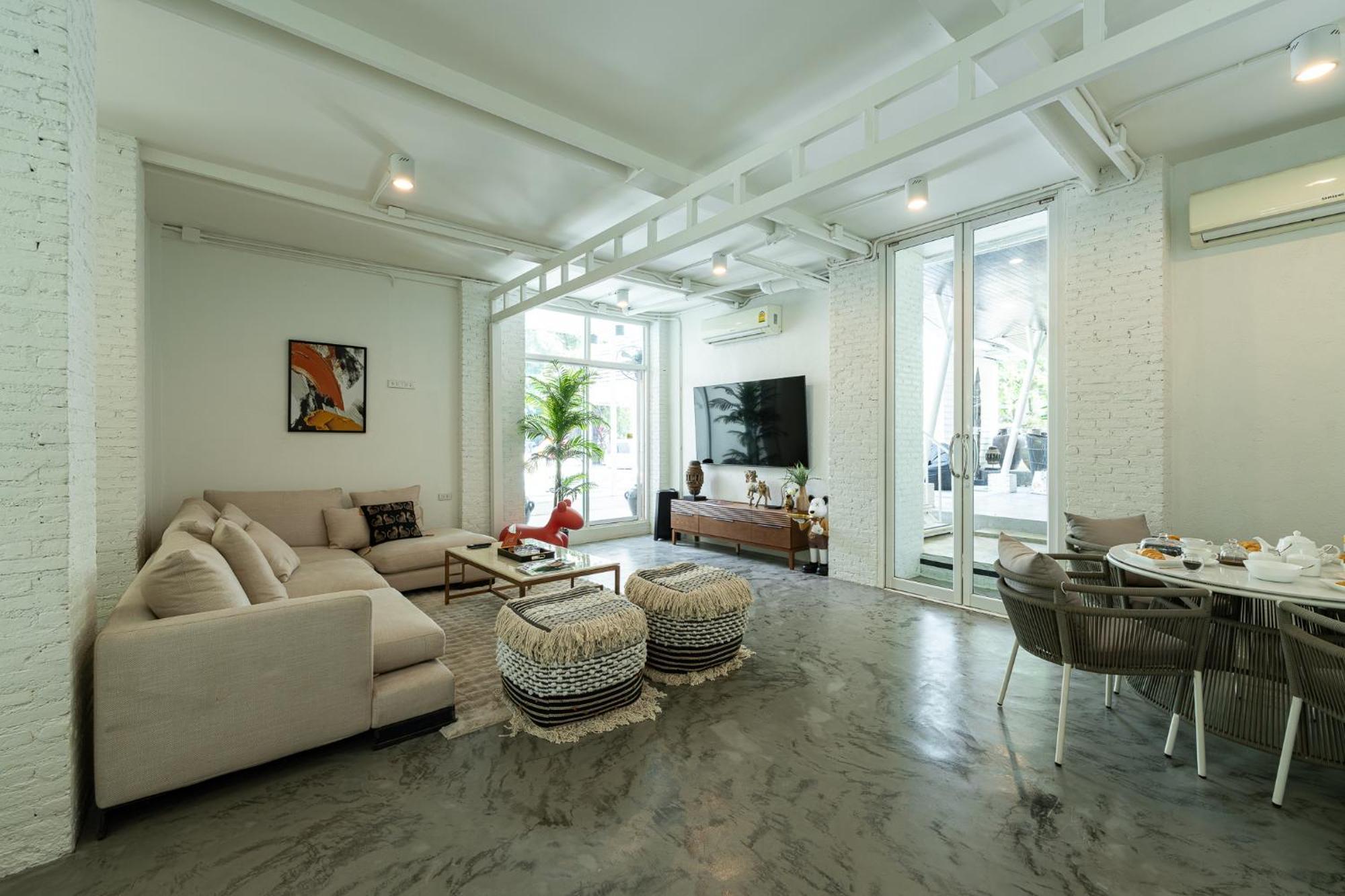 Cleopatra Pool Prime Location Villa