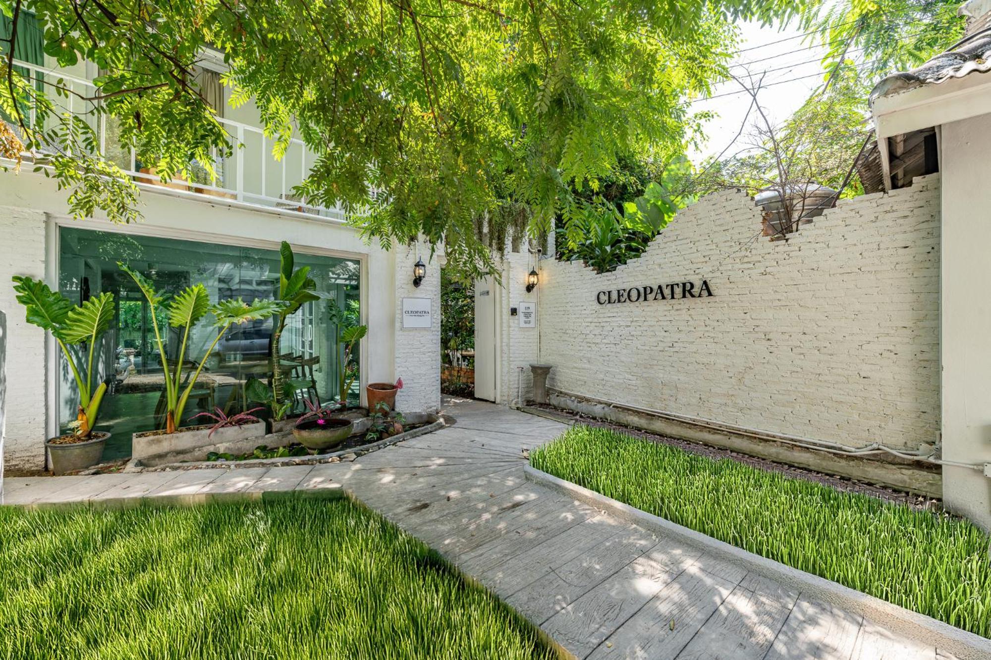 Cleopatra Pool Prime Location Villa *